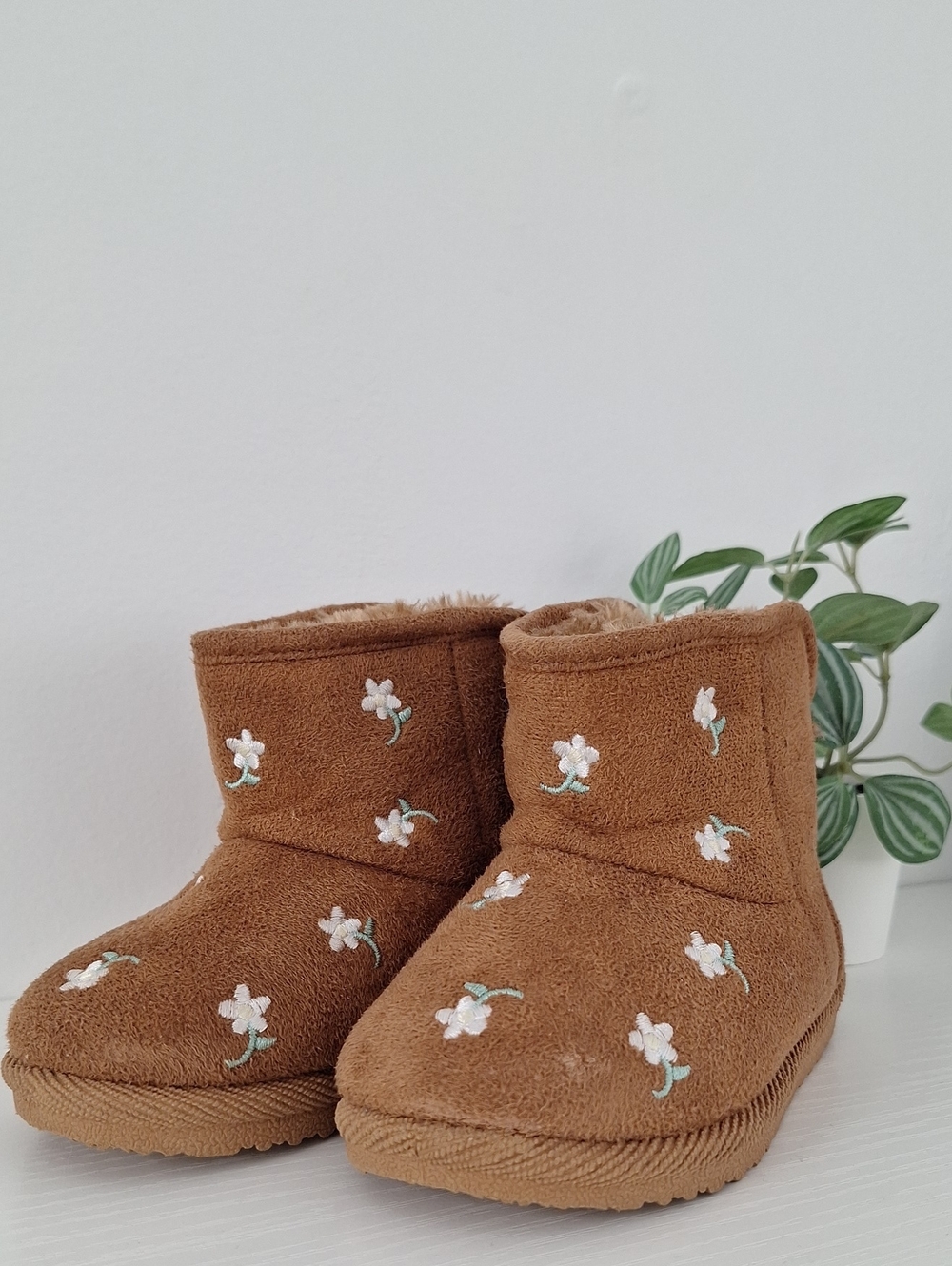 Kids Plush Brown Floral Booties - Cozy Winter Slippers
